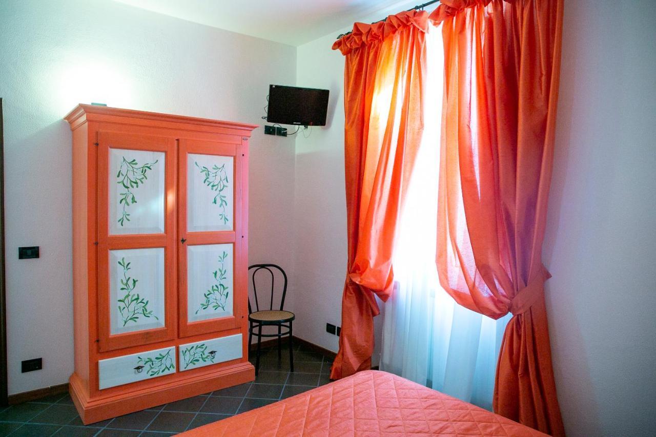 La Villetta Food & Drink Rooms For Rent - No Reception - ラクイラ エクステリア 写真