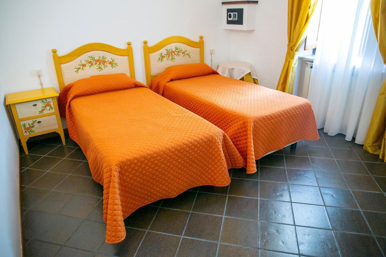 La Villetta Food & Drink Rooms For Rent - No Reception - ラクイラ エクステリア 写真