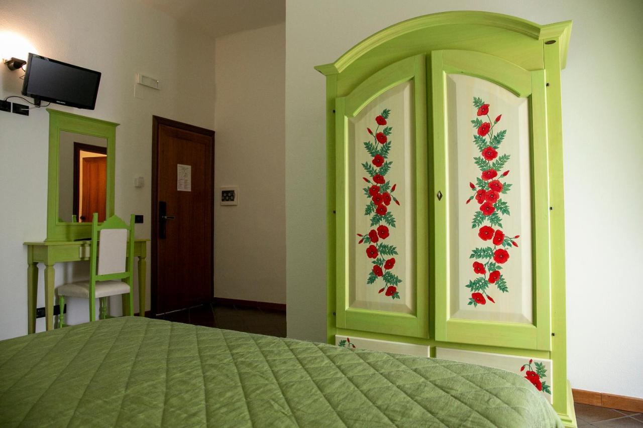 La Villetta Food & Drink Rooms For Rent - No Reception - ラクイラ エクステリア 写真